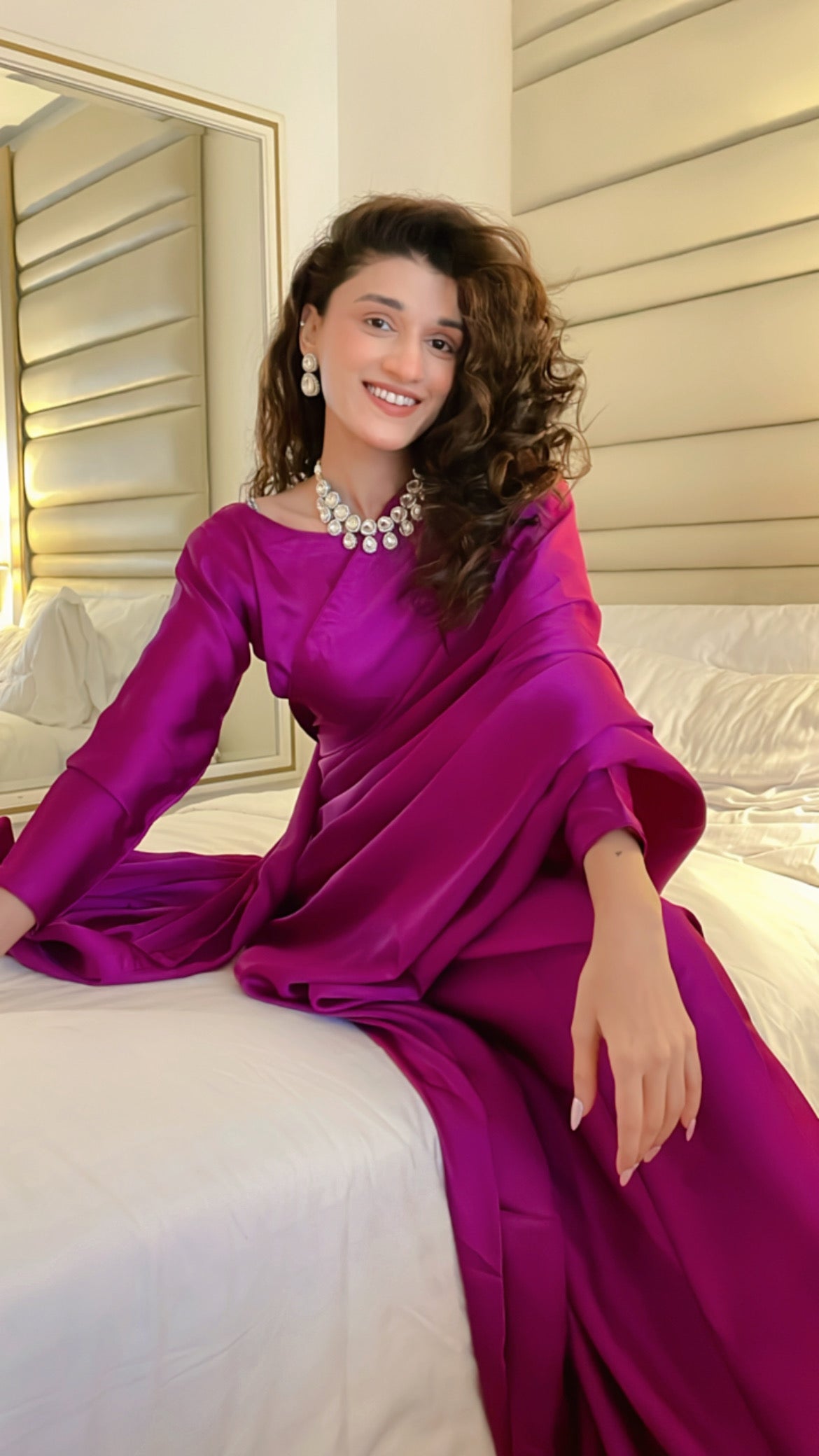 HOT MAGENTA