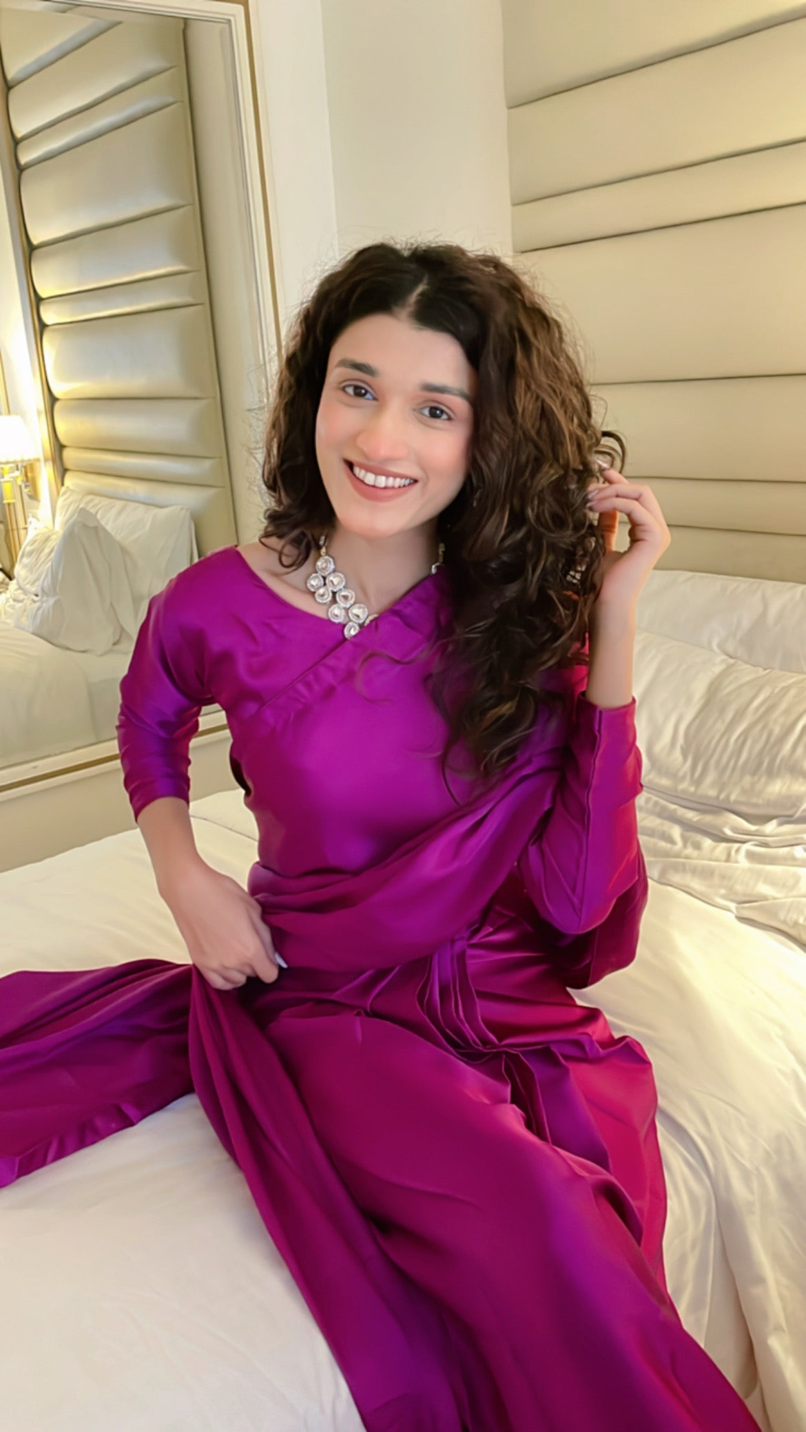 HOT MAGENTA