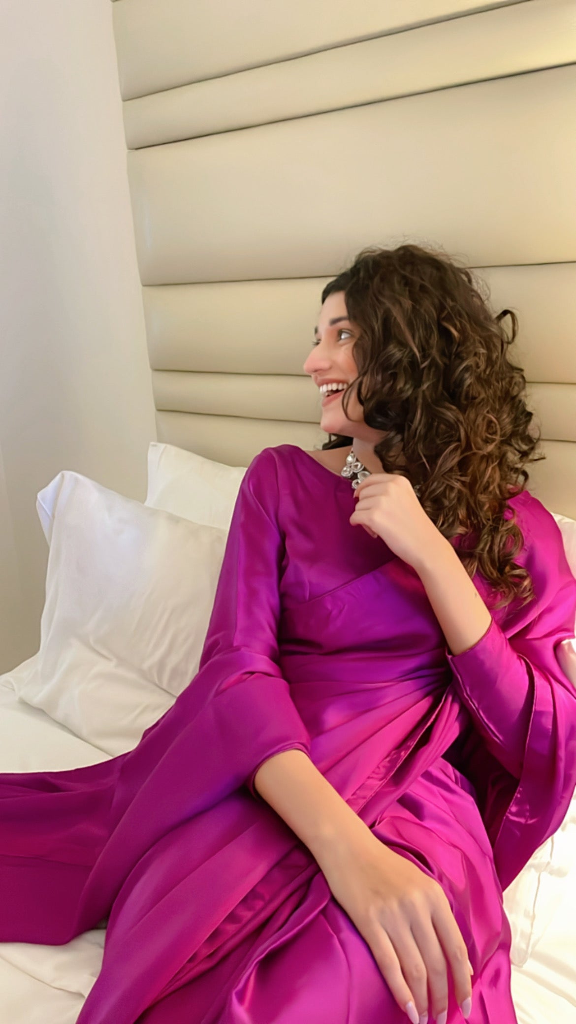 HOT MAGENTA