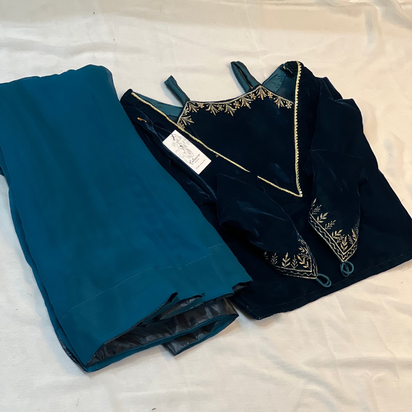 ZINC CHIFFON SAREE WITH VELVET BLOUSE